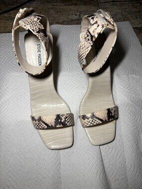 Steve Madden Snake Print Ankle Strap Heels Size 7.5